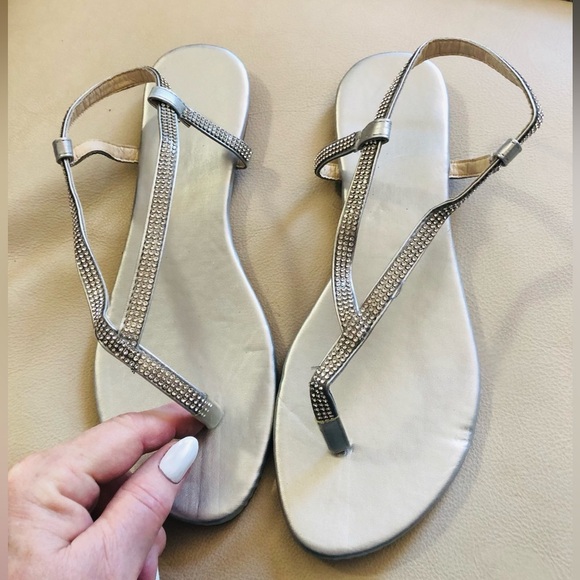 “Diamond” Ankle Strap Flat Nonslip Toe Sandals Size 9.5 Beach Wedding - Picture 3 of 8